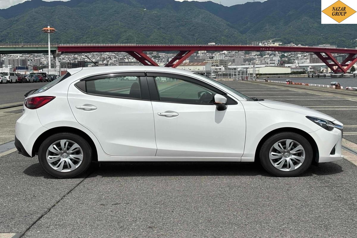 2017 Mazda Demio