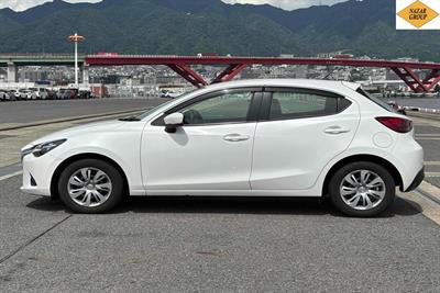 2017 Mazda Demio - Thumbnail
