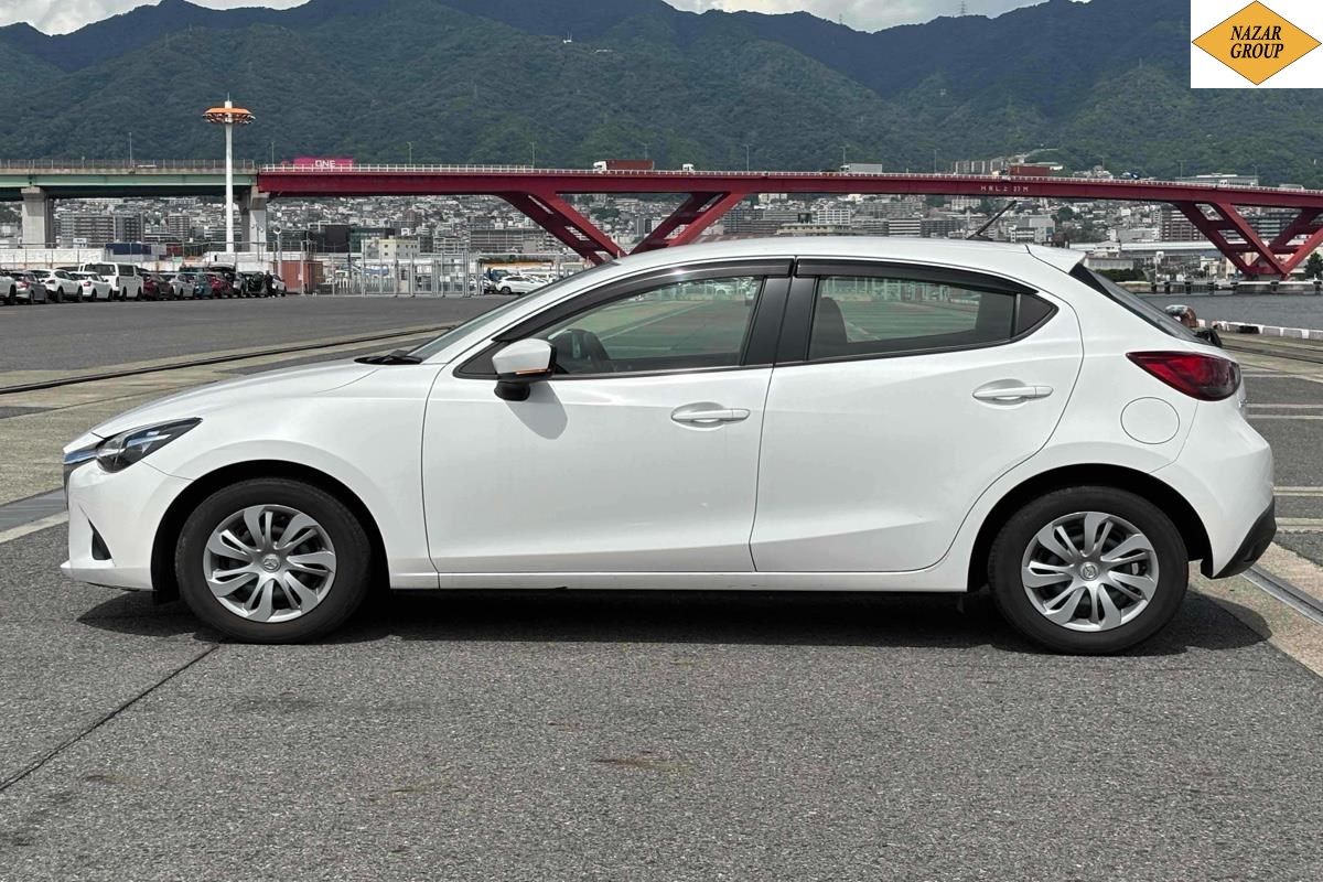2017 Mazda Demio