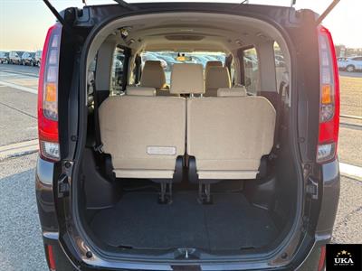 2015 Toyota Noah - Thumbnail