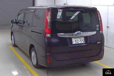 2015 Toyota Noah - Thumbnail