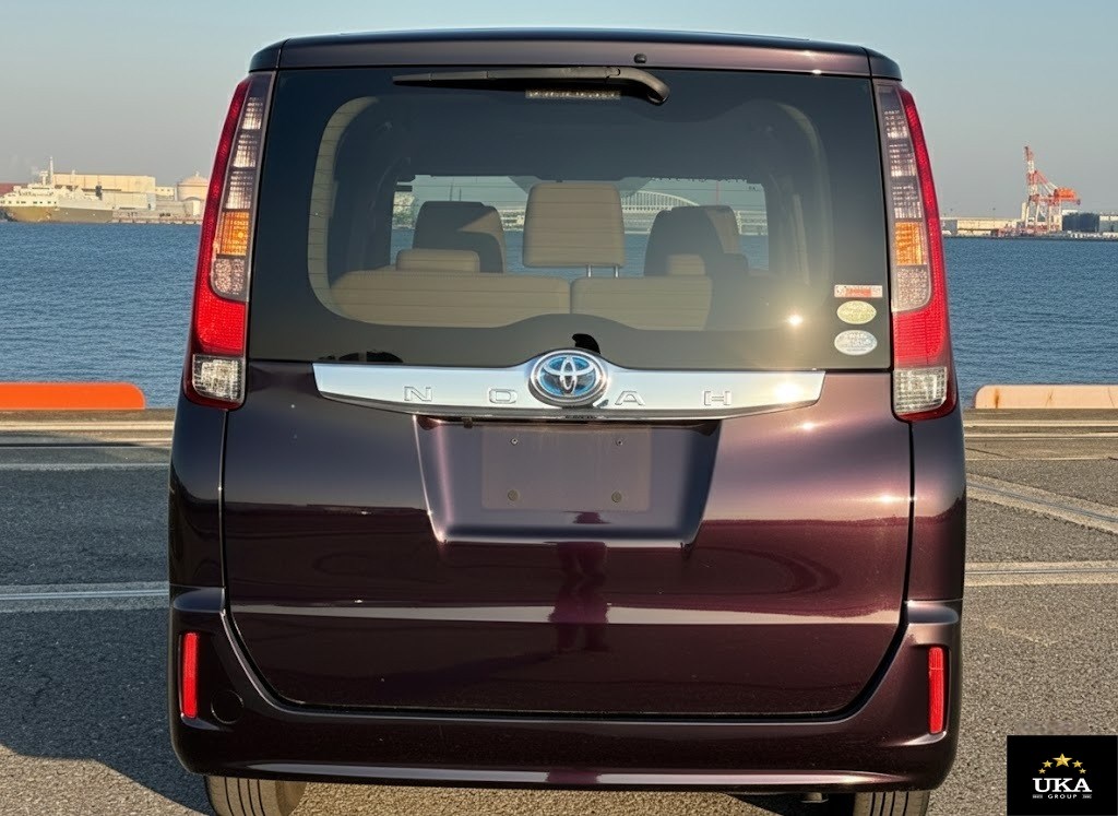 2015 Toyota Noah