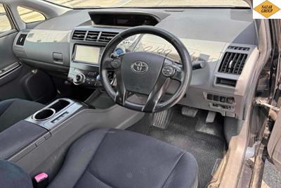2014 Toyota Prius - Thumbnail