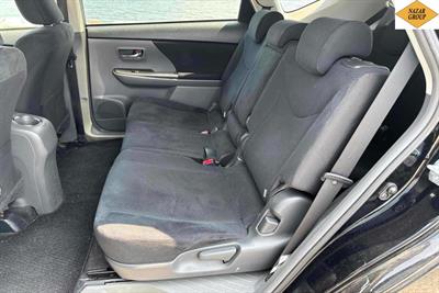 2014 Toyota Prius - Thumbnail