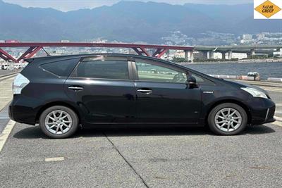2014 Toyota Prius - Thumbnail