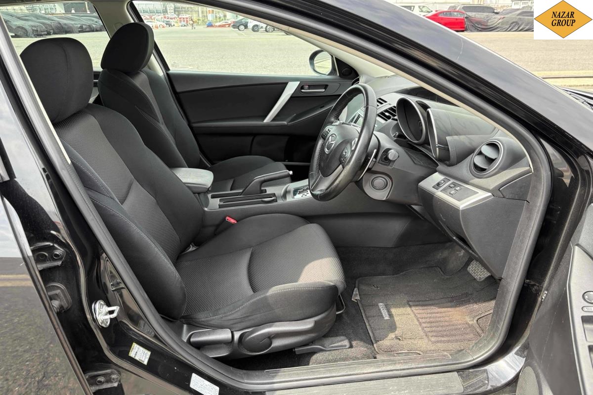 2012 Mazda Axela