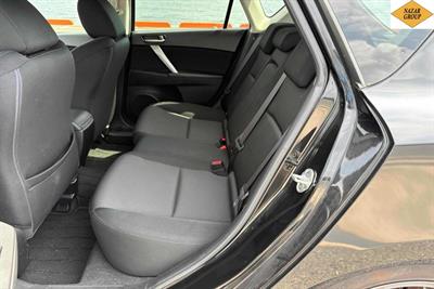 2012 Mazda Axela - Thumbnail