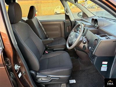 2015 Toyota Porte - Thumbnail