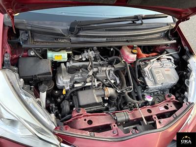 2017 Toyota Vitz - Thumbnail