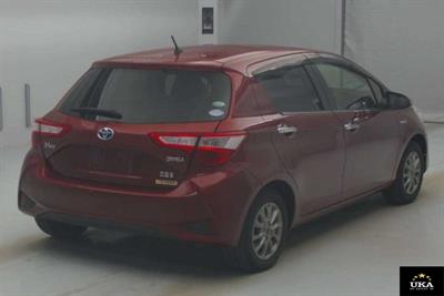 2017 Toyota Vitz - Thumbnail