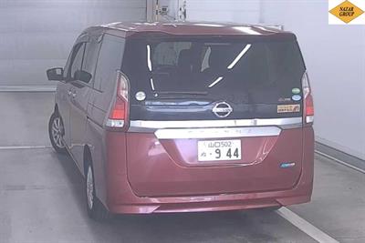 2017 Nissan Serena - Thumbnail