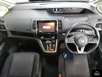 2018 Nissan Serena - Thumbnail