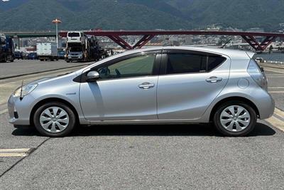 2012 Toyota Aqua - Thumbnail