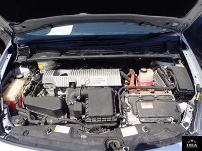 2015 Toyota Prius - Thumbnail