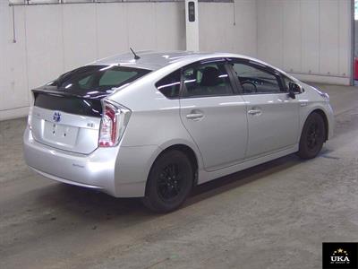 2015 Toyota Prius - Thumbnail