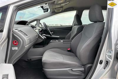2013 Toyota Prius - Thumbnail