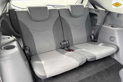2013 Toyota Prius - Thumbnail