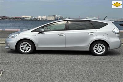 2013 Toyota Prius - Thumbnail
