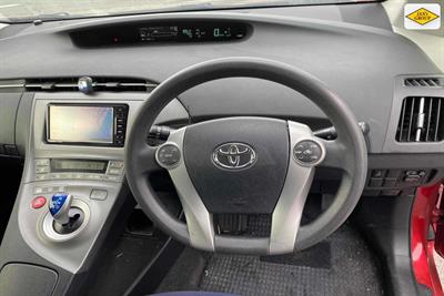 2012 Toyota Prius - Thumbnail