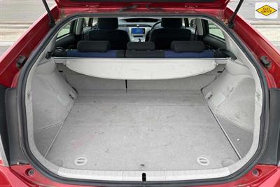 2012 Toyota Prius - Thumbnail