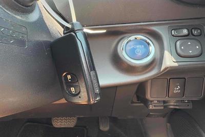2014 Toyota Aqua - Thumbnail
