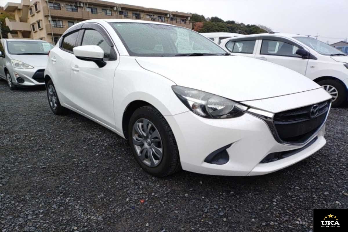 2016 Mazda Demio
