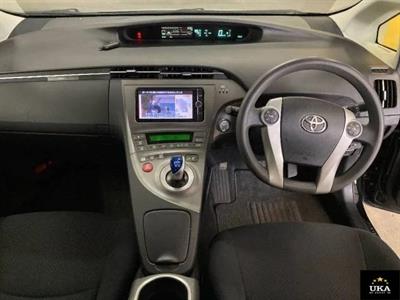 2014 Toyota Prius - Thumbnail