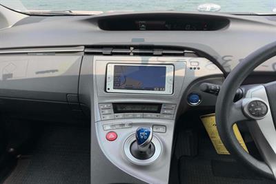 2014 Toyota Prius - Thumbnail
