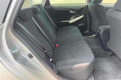 2014 Toyota Prius - Thumbnail