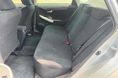2014 Toyota Prius - Thumbnail
