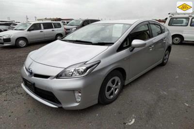 2014 Toyota Prius - Thumbnail