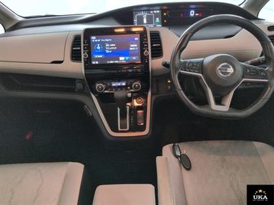 2018 Nissan Serena - Thumbnail