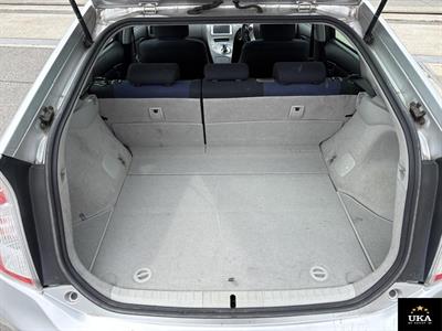 2012 Toyota Prius - Thumbnail