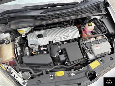 2012 Toyota Prius - Thumbnail