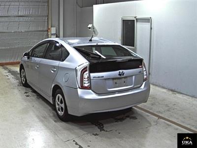 2012 Toyota Prius - Thumbnail