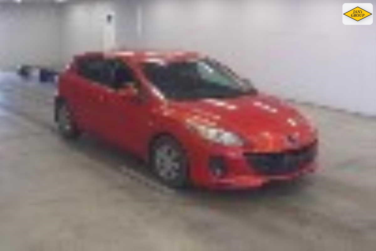 2013 Mazda Axela