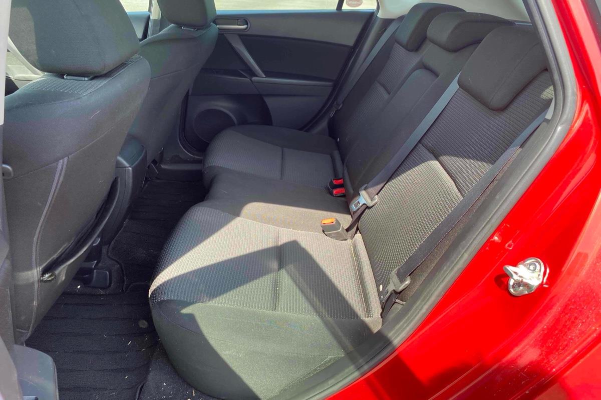 2013 Mazda Axela