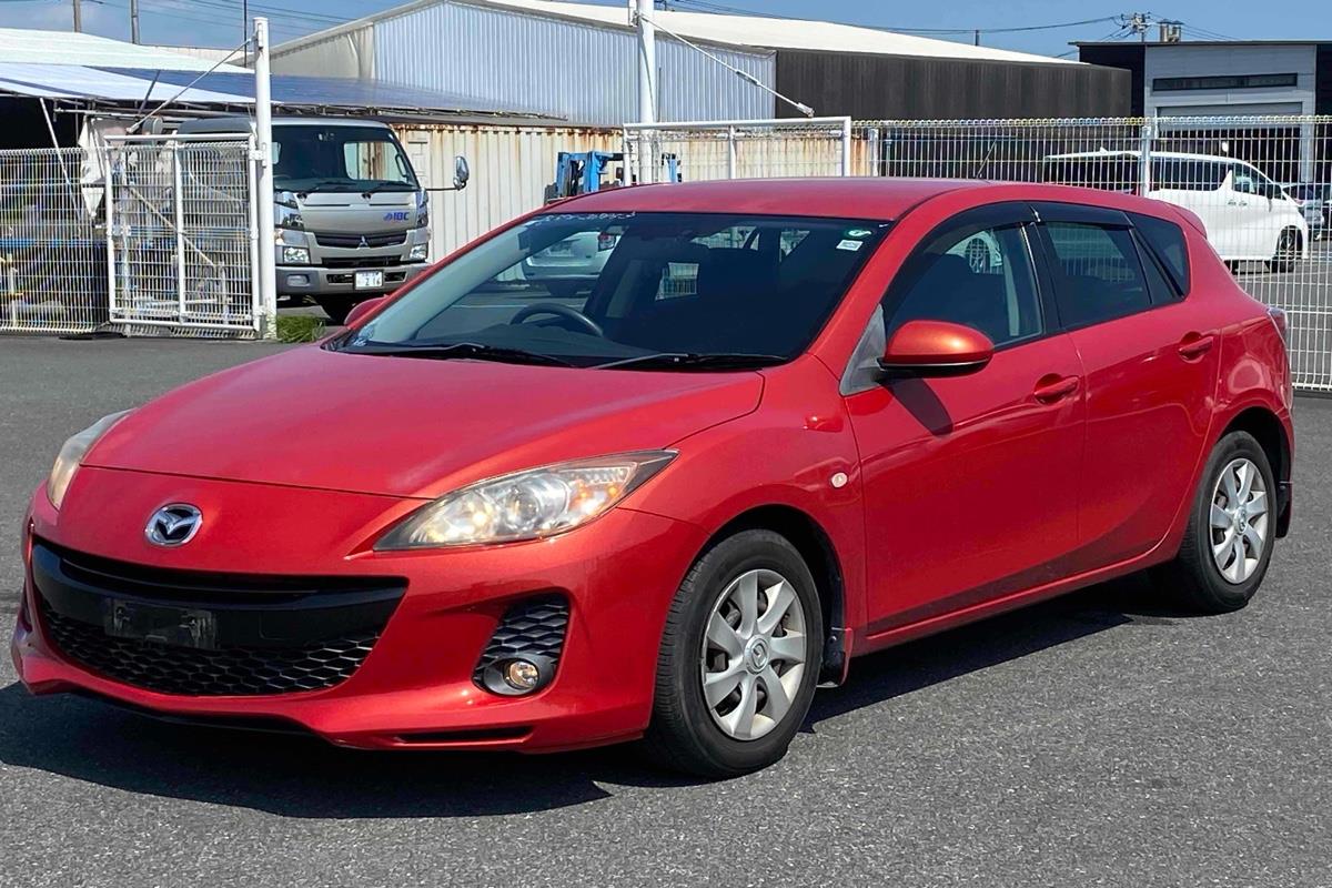 2013 Mazda Axela