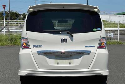 2013 Honda Freed - Thumbnail