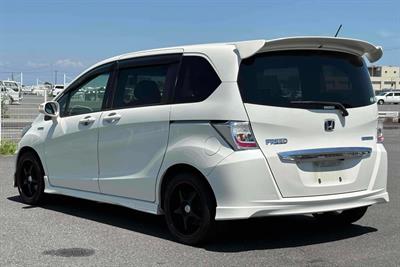 2013 Honda Freed - Thumbnail