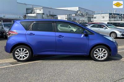 2015 Toyota Ractis - Thumbnail