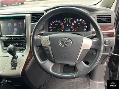 2013 Toyota Vellfire - Thumbnail