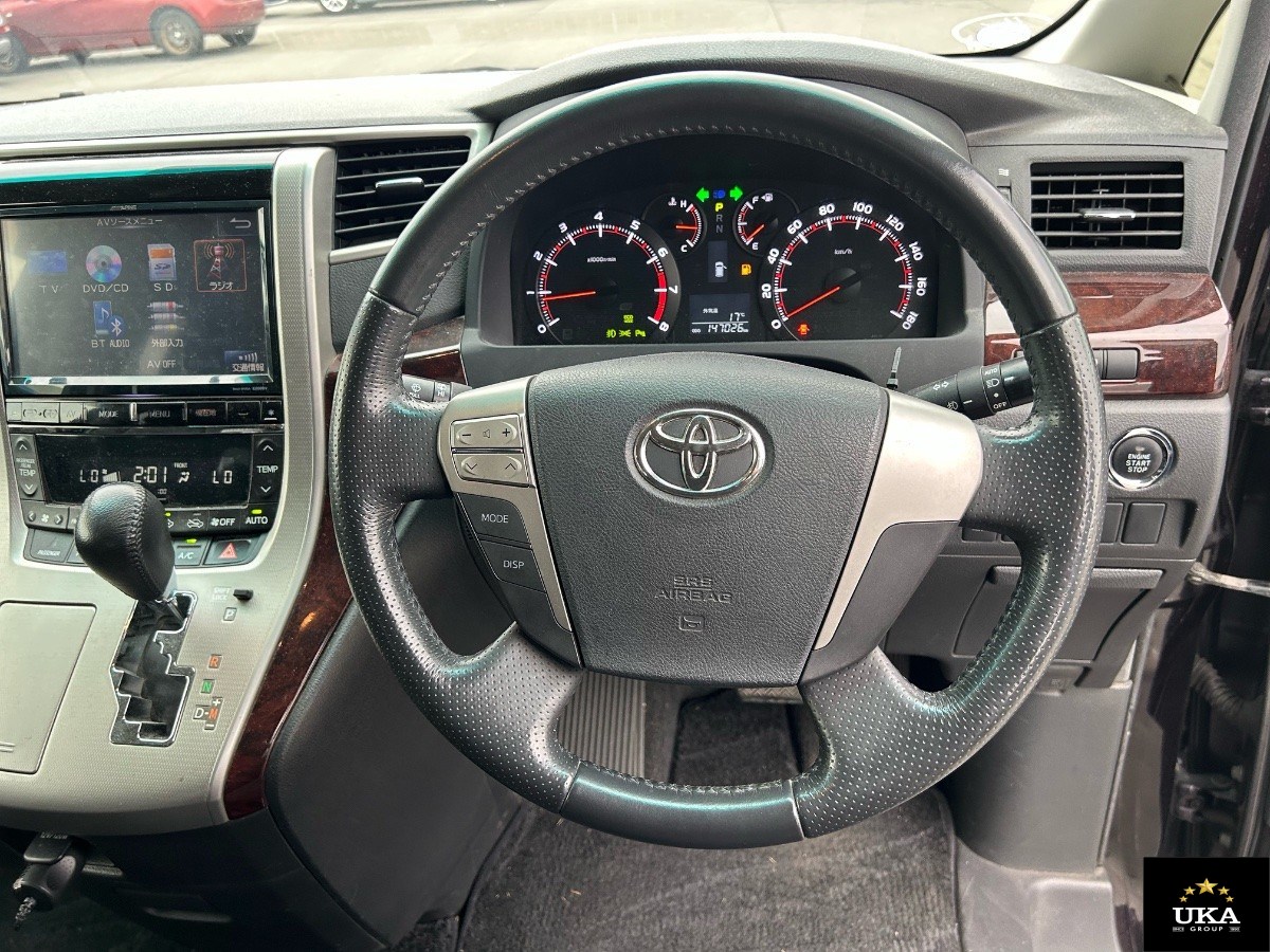 2013 Toyota Vellfire