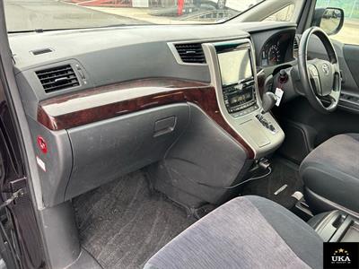 2013 Toyota Vellfire - Thumbnail