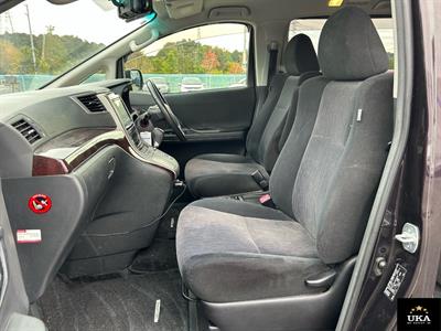 2013 Toyota Vellfire - Thumbnail