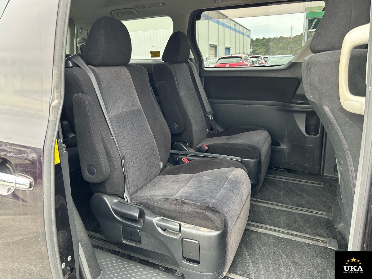 2013 Toyota Vellfire