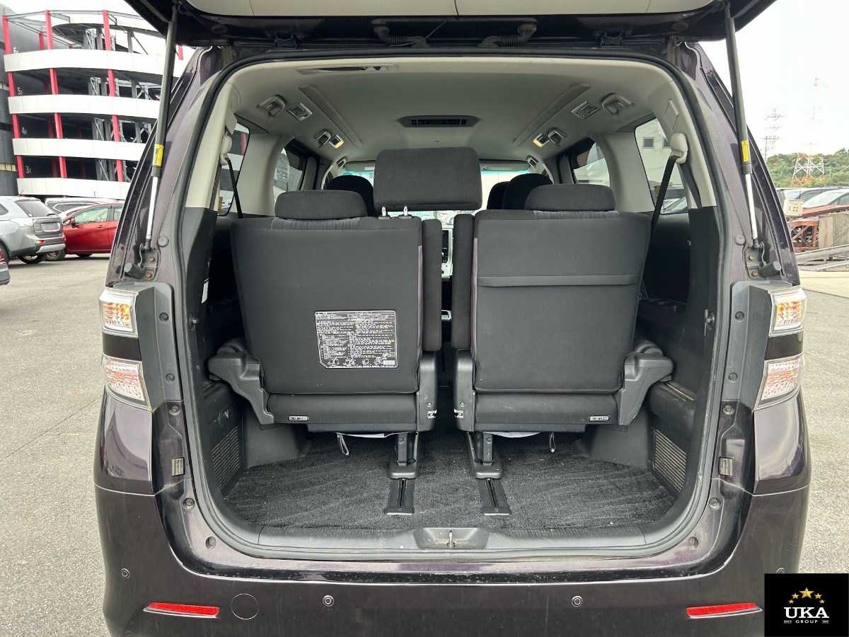 2013 Toyota Vellfire
