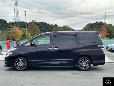 2013 Toyota Vellfire - Thumbnail