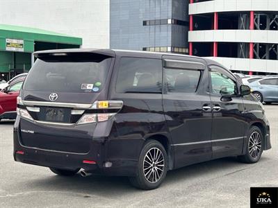 2013 Toyota Vellfire - Thumbnail