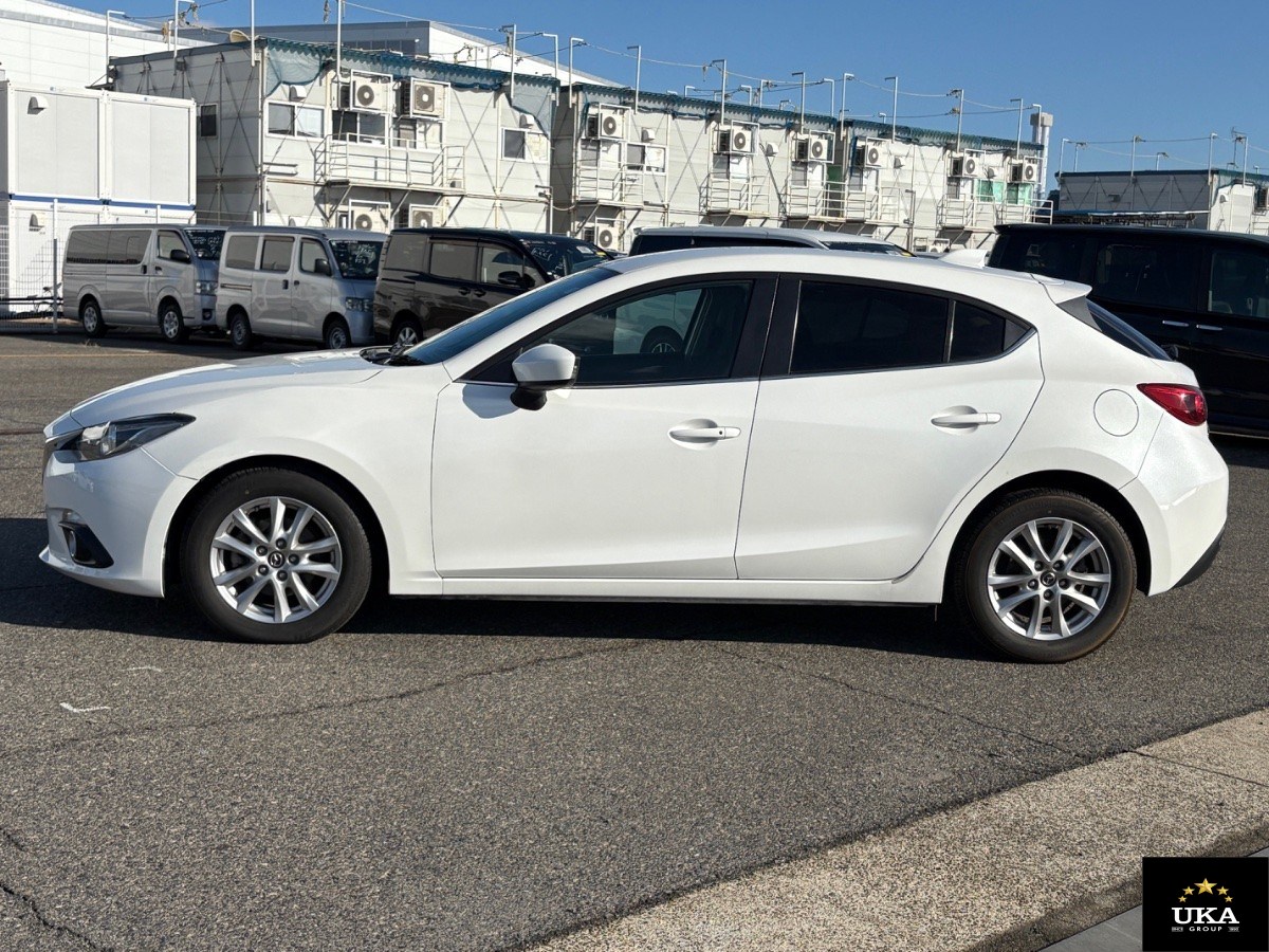2013 Mazda Axela